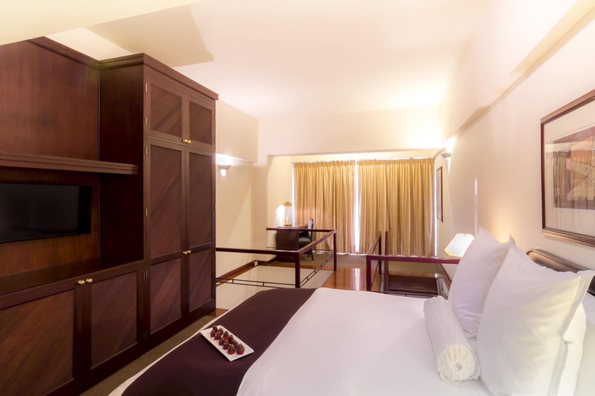 Thunderbird Hotel Fiesta & Casino Lima Habitación foto